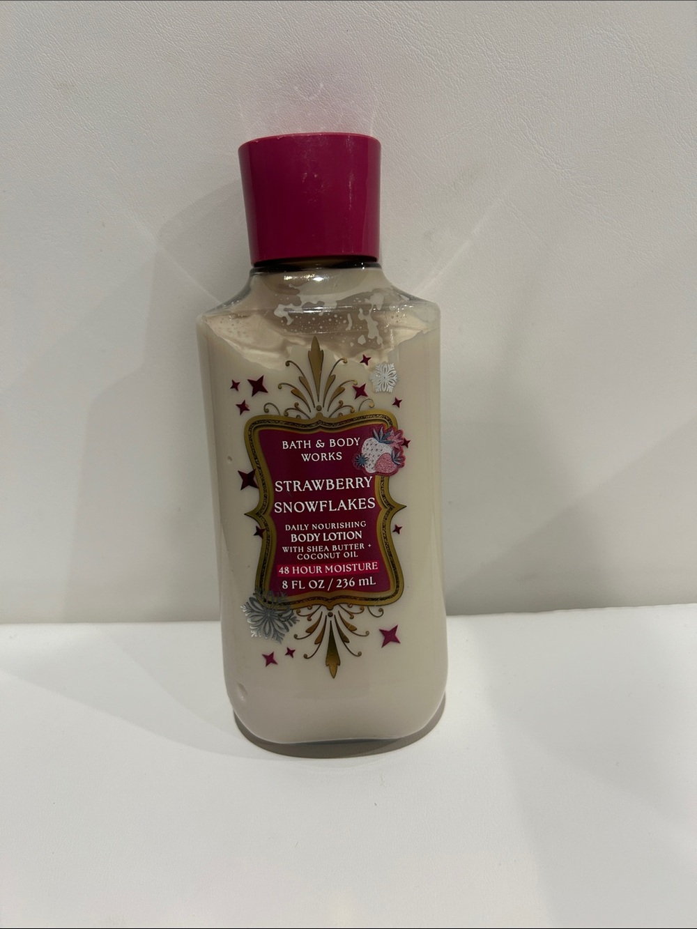 Bath & Body Works Strawberry Snowflakes Lotion - Bright Pink Cap